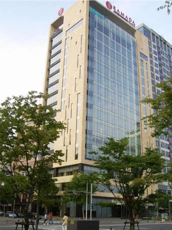 光州华美达广场大酒店 外观 照片